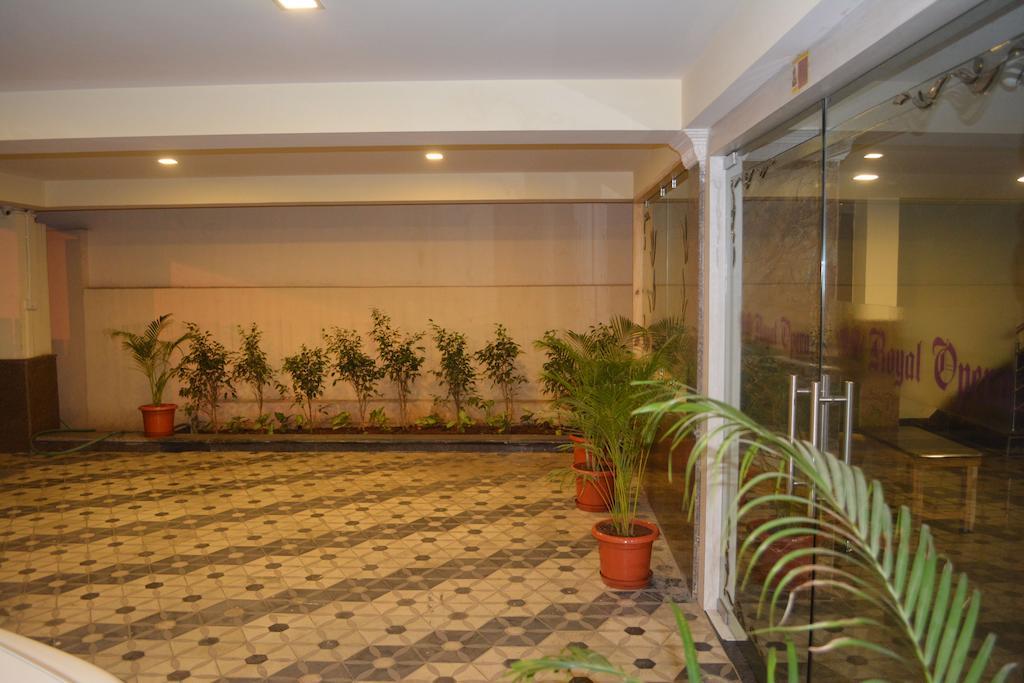 Hotel Royal Opera Bangalore Exteriör bild